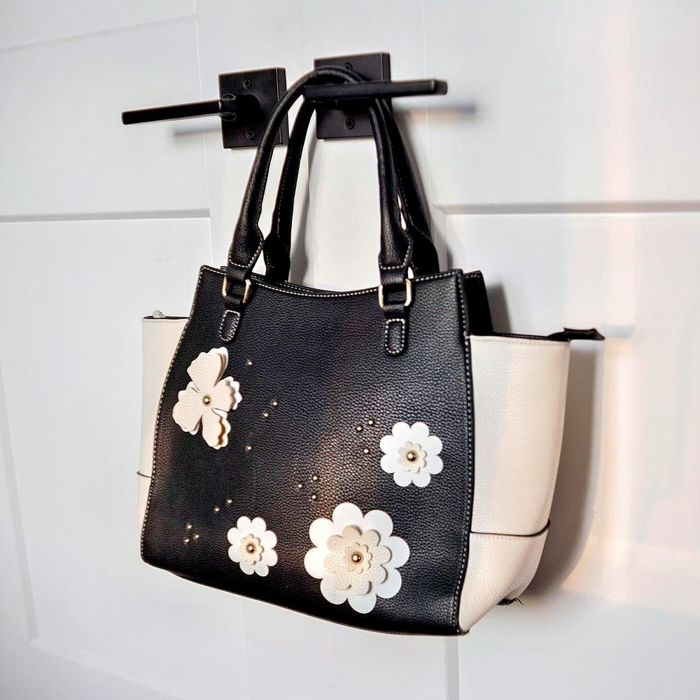 NWOT Charming Charlie Black and White Floral Tote